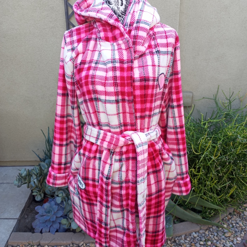 Betsey Johnson plaid robe